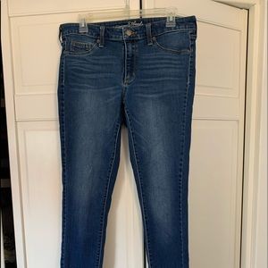 Universal Threads Jeans